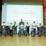 ZƏFƏR RUHUNDA TƏHSİL BAYRAMI: LƏNKƏRANDA 138 ŞAGİRDƏ DƏYƏRLİ HƏDİYYƏLƏR TƏQDİM EDİLDİ